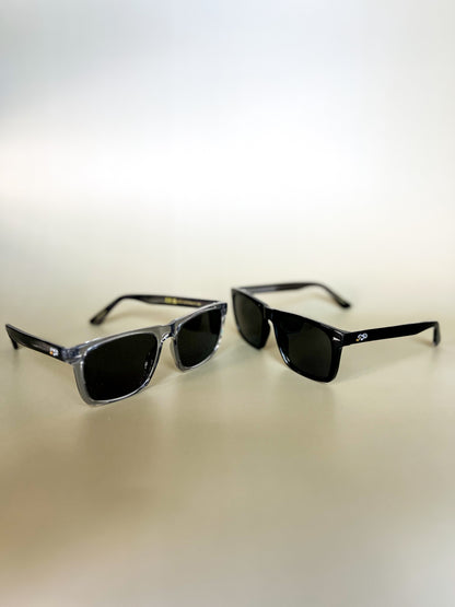 The Play™ Classic Shades – Limited Edition with Skull Cork Case